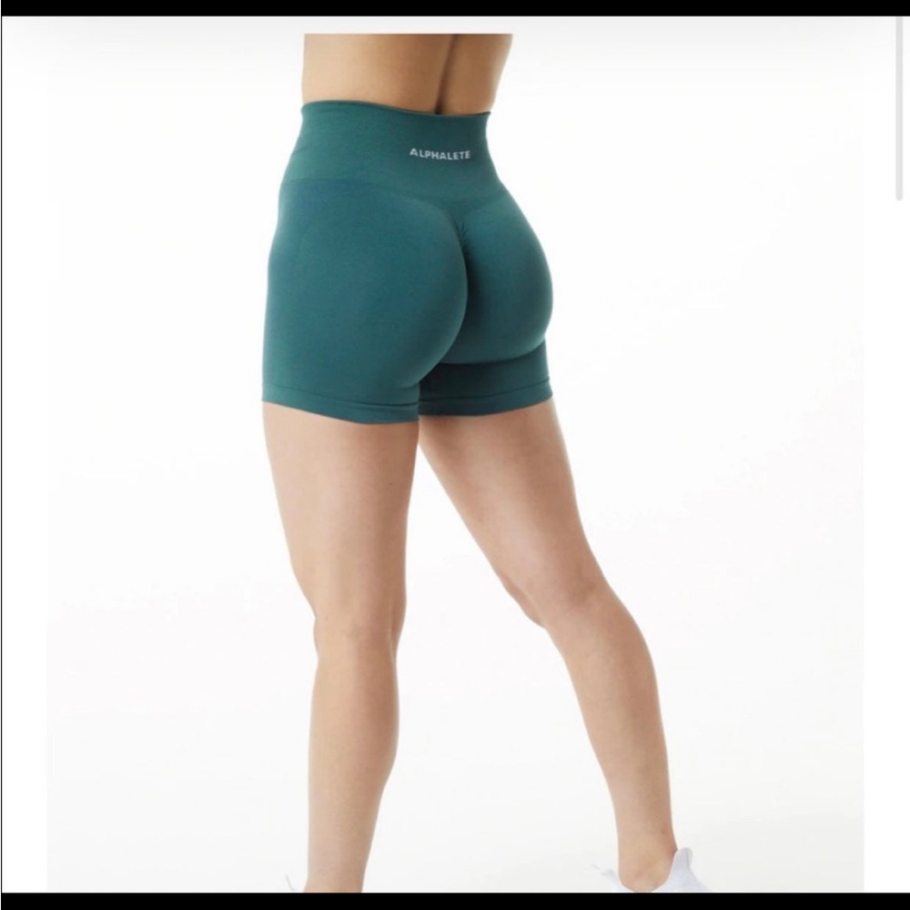 RARE COLOR Alphalete Amplify Shorts